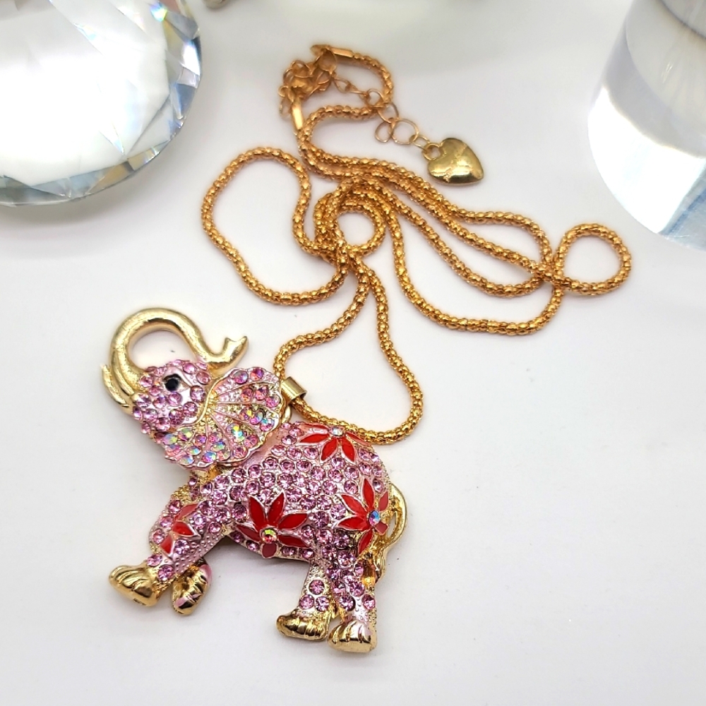 $52 Betsey Johnson Multi-Colored Rhinestone Elephant Pendant On Gold Chain!